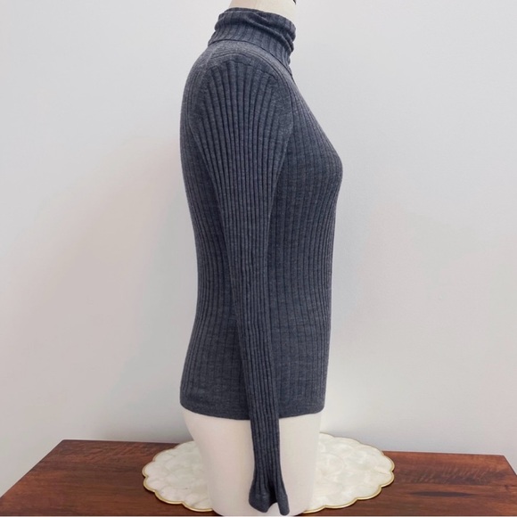 Chloe Gray Ribbed Knit Lightweight Turtleneck Sweater Top Wool Brand Logo - Picture 7 of 11